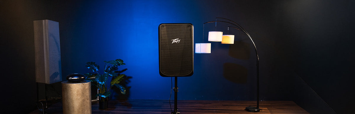 Peavey 12BT Loudspeaker in small studio