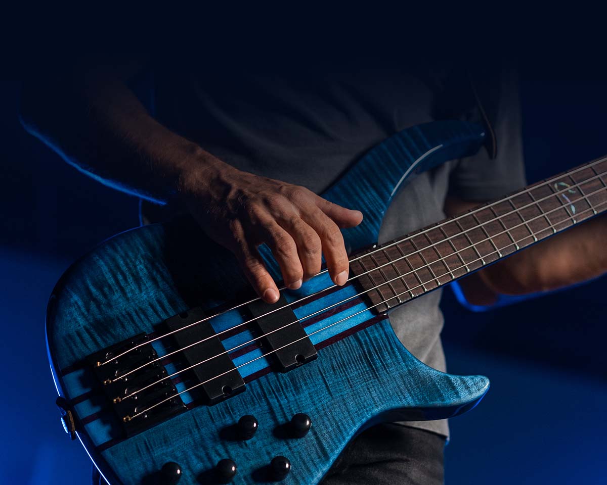 Bass Guitars | Peavey
