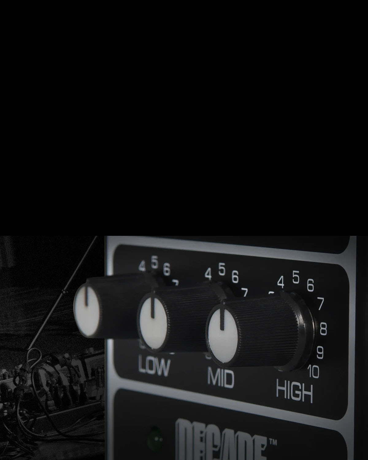 Decade™ Preamp Effects Pedal – Peavey
